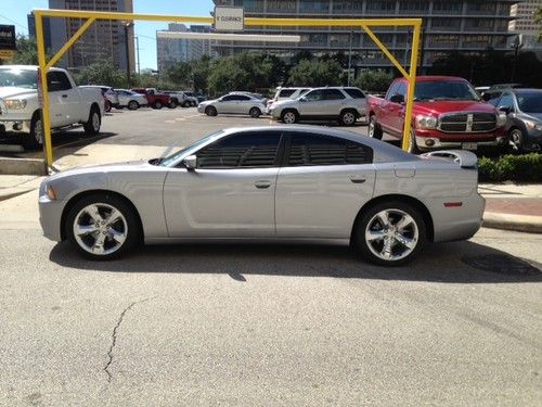 2013 dodge charger sxt 3.6l v6 rwd silver sedan spoiler 20" chrome wheels