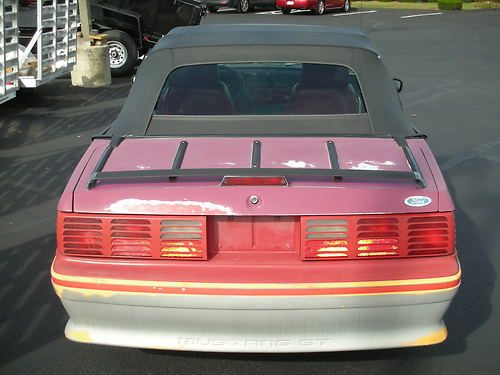 1988 Ford Mustang GT 5.0 Convertable, image 3