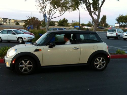 2008 mini cooper pepper white with black roof