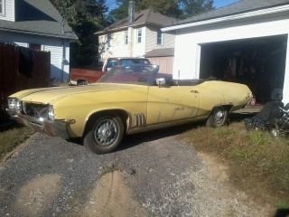 1969 buick skylark custom convertible 2-door 5.7l