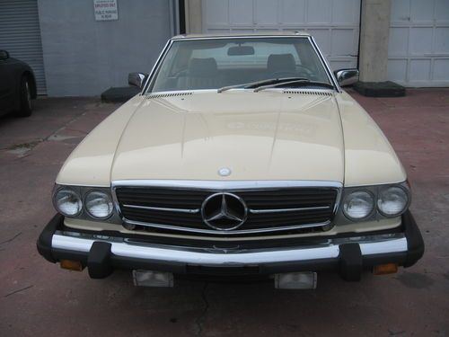 1984 Mercedes-Benz 380SL Base Convertible 2-Door 3.8L, image 5