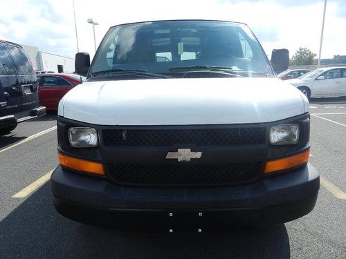 Superclean! 2005 chevrolet express 2500 cargo van 3-door 4.8l