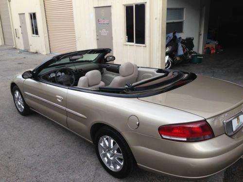 2004 Chrysler Sebring Limited Convertible, image 3