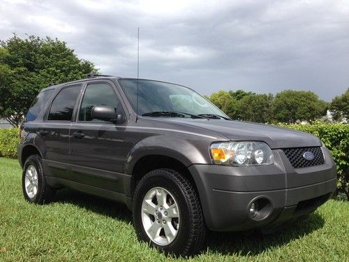 06 awd 4wd low miles very clean florida four wheel drive explorer suv automatic