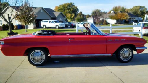 1962 buick skylark base convertible 2-door 3.5l