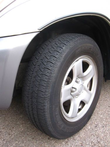 2003 Toyota RAV4 Base Sport Utility 4-Door 2.0L, image 13