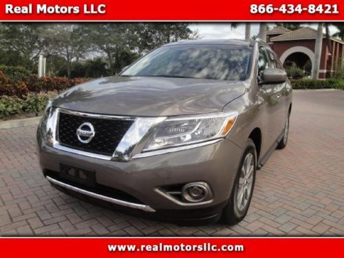 2014 nissan pathfinder sv 4wd only 995 miles, financing