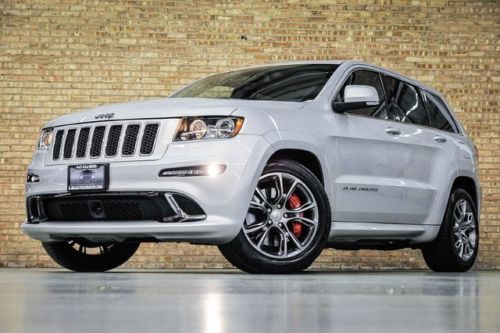 2012 jeep grand cherokee srt-8! navigation! rear cam! pano roof! borla exhaust!