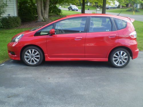 2012 honda fit sport hatchback 4-door 1.5l