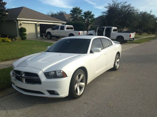 2011 Dodge Charger SE Sedan 4-Door 3.6L, image 3