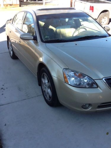 2002 Nissan Altima SE Sedan 4-Door 3.5L, image 4