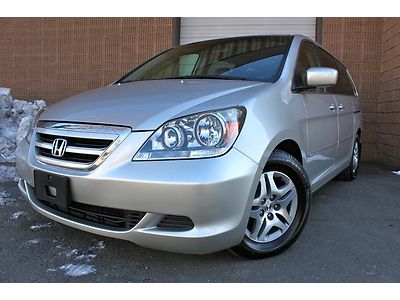 No reserve - 1 owner- we finance - clean carfax -leather -navigation-dvd package
