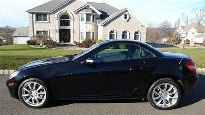 2005 mercedes slk350 convertible only 9,859 miles stunning car!!