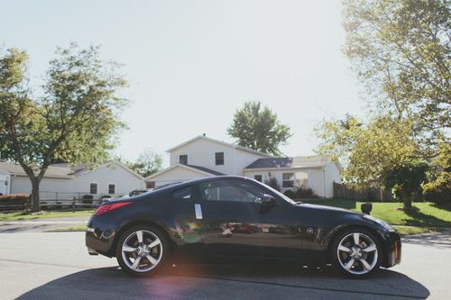 2006 nissan 350z touring coupe 2-door 3.5l