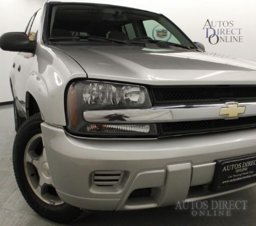 We finance 06 trailblazer ls 4wd cleancarfax sunroof cdstereo cloth bucket seats