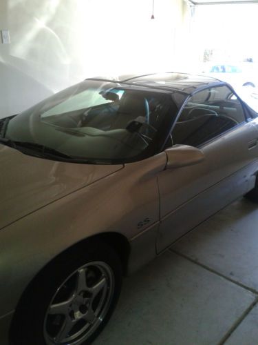 Camaro SS 35th Anniversay,SLP package,T-Tops 3,260 original mileage!!, US $19,995.00, image 2