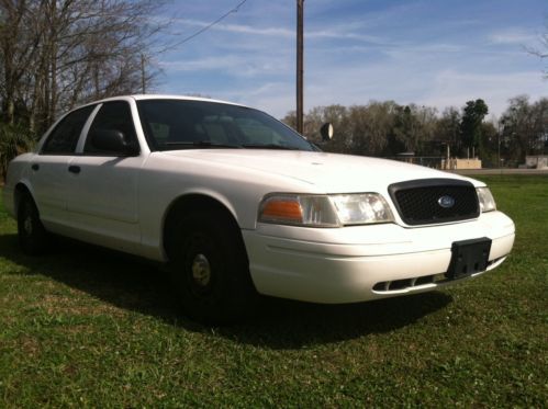 2005 ford crown victoria - no reserve