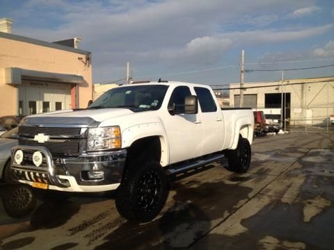 2011 chevrolet silverado 3500 hd ltz crew cab pickup 4-door 6.6l