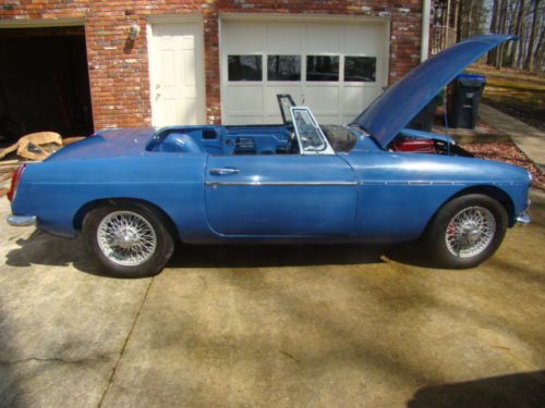 1967 mgb roadster