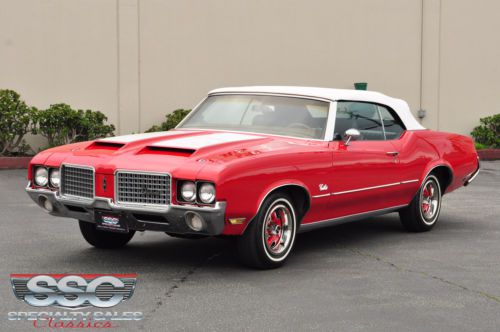 This 1972 oldsmobile cutlass supreme two door convertible (stock # 30896)