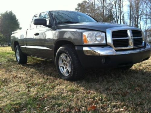 2005 dodge dakota slt extended cab pickup 4-door 4.7l