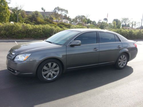 2006 toyota avalon touring