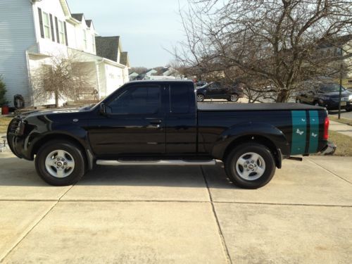 Nissan frontier truck