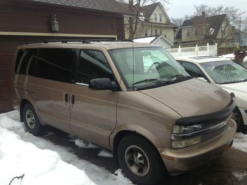 1999 chevy astro passenger van ls, one owner van with only 68,744 original miles