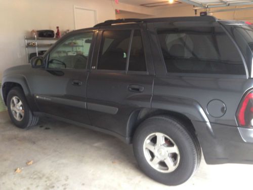 2004 chevrolet trailblazer ls 4wd v6 4.2l runs great. new tires, brakes, plugs.