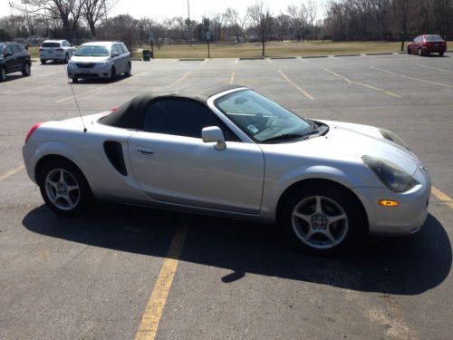 Toyota mr2 spyder convertible 2 door manual only 56k miles!