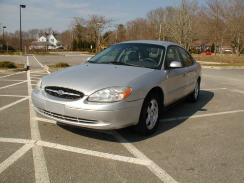 2002 ford taurus ses sedan 4-door 3.0l