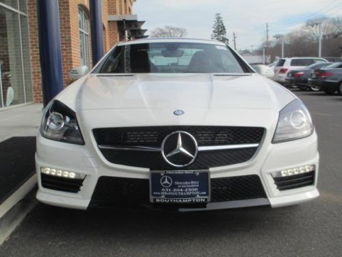 SLK55 AMG?® Convertible 5.5L CD Multimedia Package Convertible HardTop Spoiler, US $63,885.00, image 2