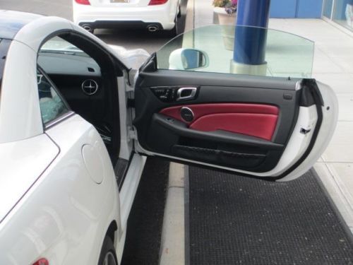 SLK55 AMG?® Convertible 5.5L CD Multimedia Package Convertible HardTop Spoiler, US $63,885.00, image 11