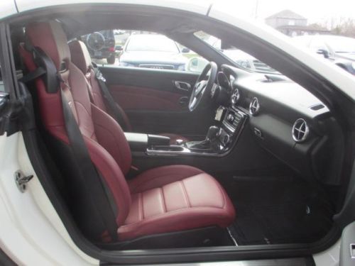 SLK55 AMG?® Convertible 5.5L CD Multimedia Package Convertible HardTop Spoiler, US $63,885.00, image 12