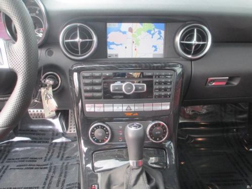 SLK55 AMG?® Convertible 5.5L CD Multimedia Package Convertible HardTop Spoiler, US $63,885.00, image 16