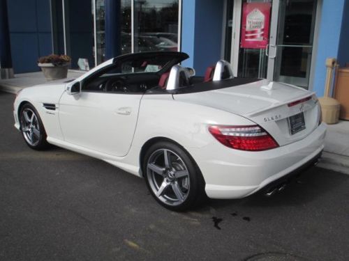 SLK55 AMG?® Convertible 5.5L CD Multimedia Package Convertible HardTop Spoiler, US $63,885.00, image 22