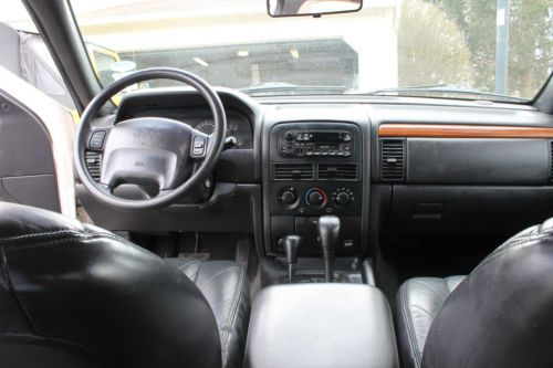 1999 Jeep Grand Cherokee Laredo, 4.0L In. l6, 4WD, 150K miles, NO RESERVE!, image 4