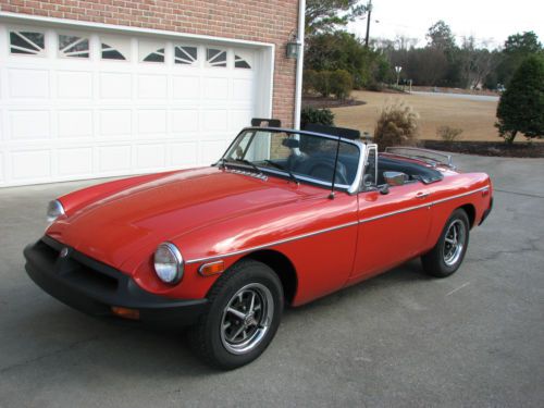 1977 mgb convertible 2-door 1.8l 4 speed with electric over-drive