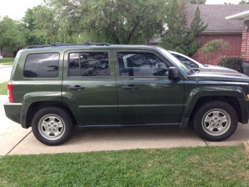 2009 jeep patriot base sport utility 4-door 2.4l