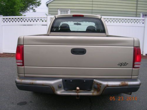 REPOSSESSED / BELOW WHOLESALE / NO RESERVE, image 4