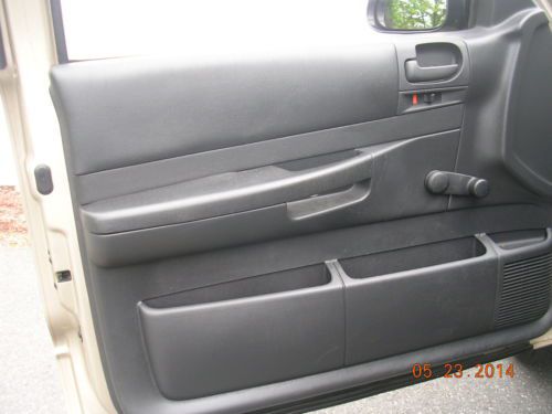 REPOSSESSED / BELOW WHOLESALE / NO RESERVE, image 9