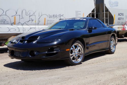 1999 black pontiac firebird trans am. ws6 ram air. chrome wheels. 90k miles!