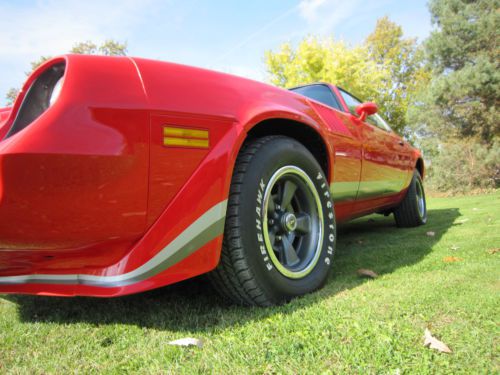 1979 4 speed camaro z28 406 small block 3.73 axle ratio red with black interior