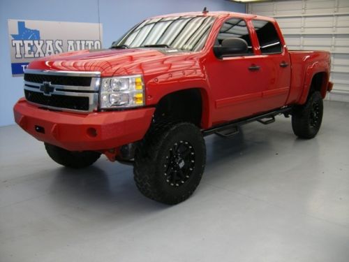 We finance!! 2011 chevrolet silverado 2500hd lt 4x4 diesel lifted 44k texas auto