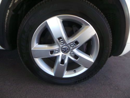 2012 Volkswagen Touareg TDI Lux Sport Utility 4-Door 3.0L, US $39,500.00, image 7