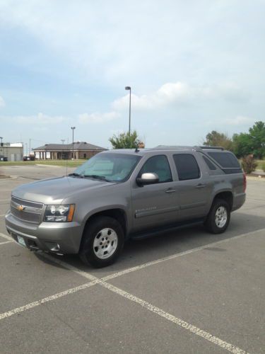 Lt crew pickup 5.3l v8 k 1500 4 wheel drive with snug top shell