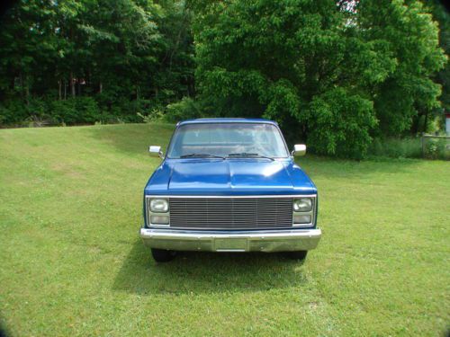 1985 chevy c/10 pick up truck short bed