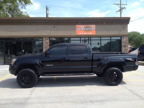 2010 toyota tacoma