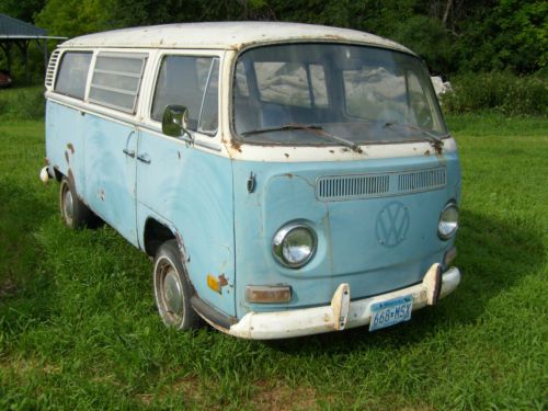 1972 volkswagen bus, van, microbus, needs motor work, 72