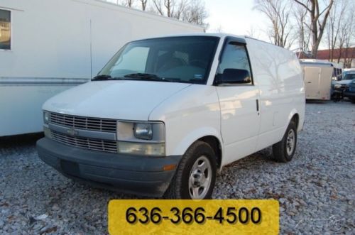 2004 used 4.3l v6 cargo white safari service work 1 owner mini van bulkhead